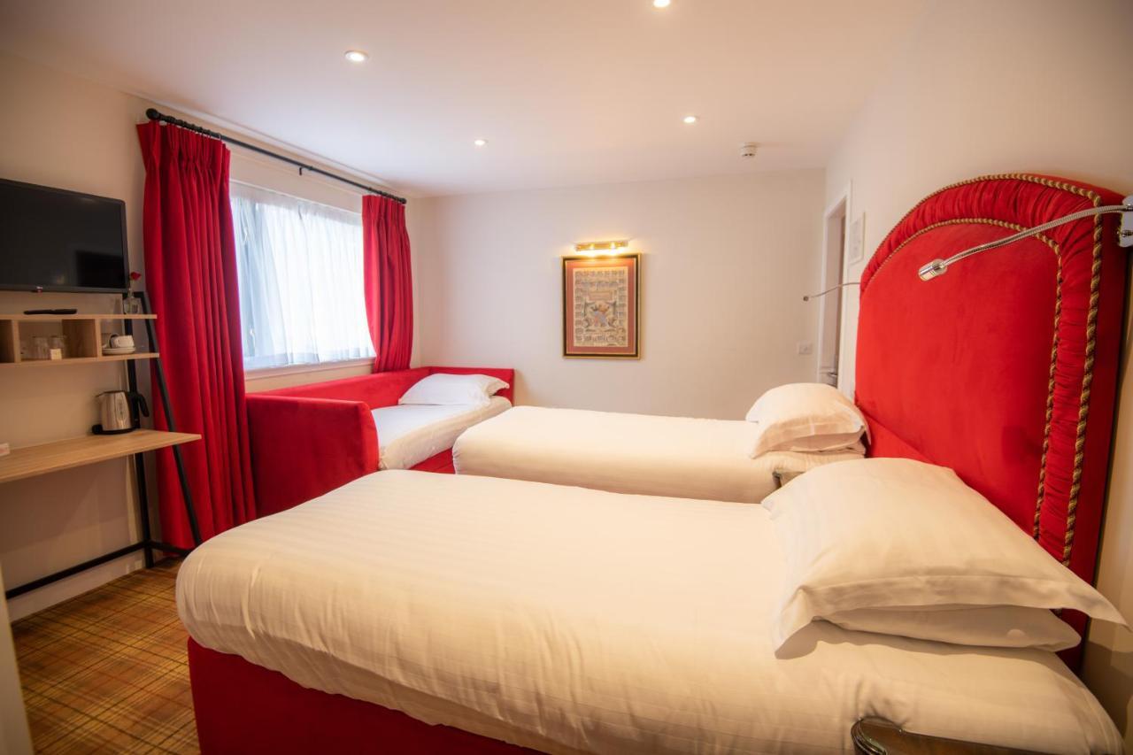 Chambre Triple avec Salle de Bains Privative