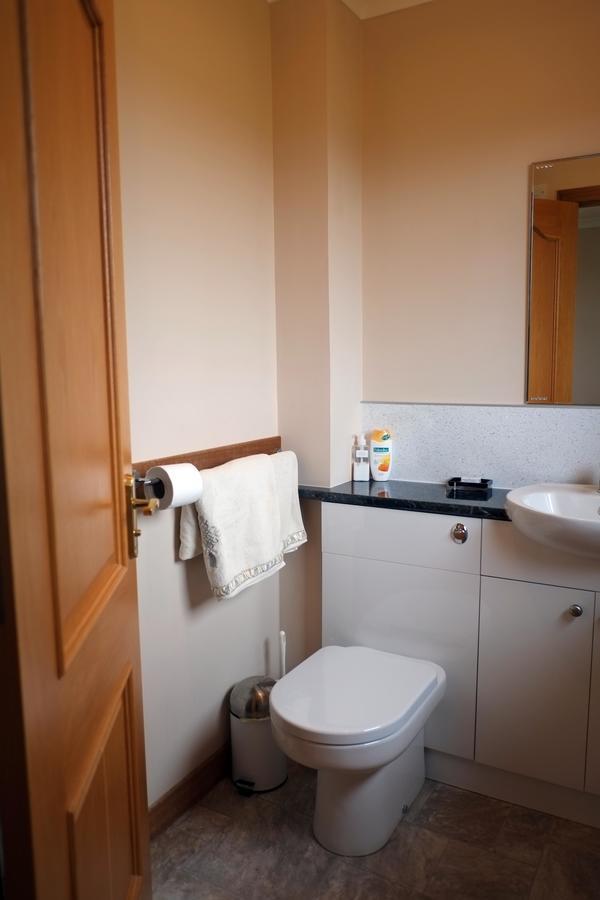 Family Room Private Bathroom,630889644:JPEG